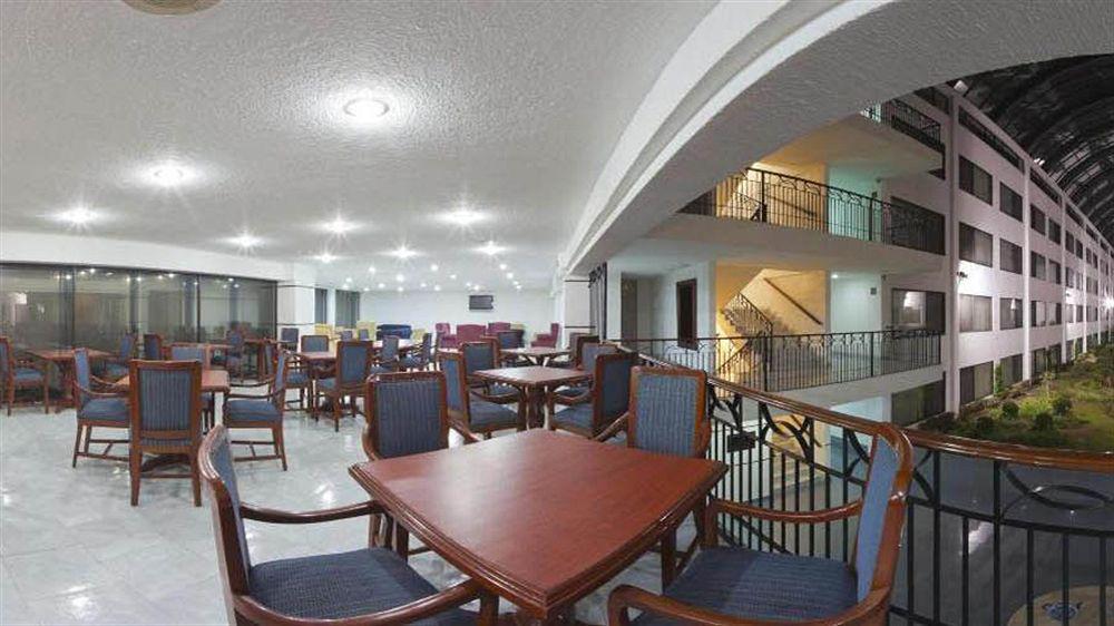 Holiday Inn Express Toluca By Ihg Kültér fotó