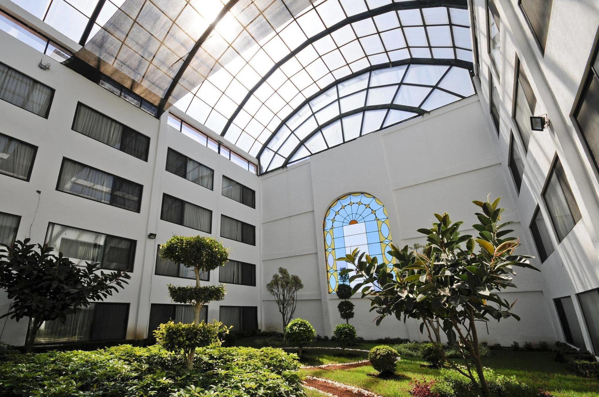 Holiday Inn Express Toluca By Ihg Kültér fotó