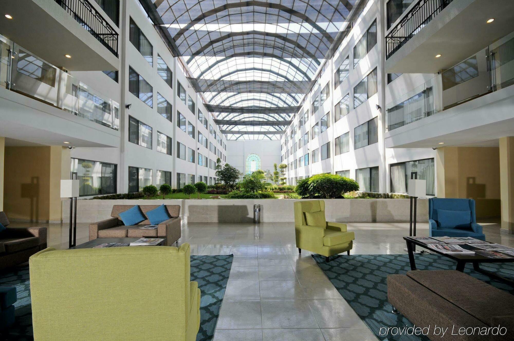 Holiday Inn Express Toluca By Ihg Kültér fotó